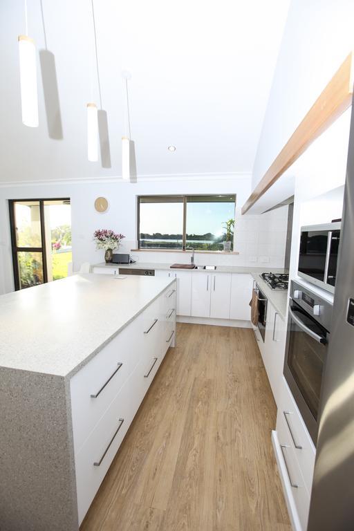 Martin Fields Beach Retreat Busselton Exterior photo